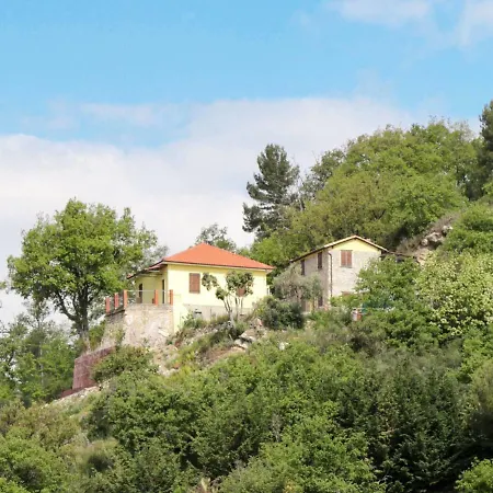 Locazione Turistica Casa Quercia 펜션