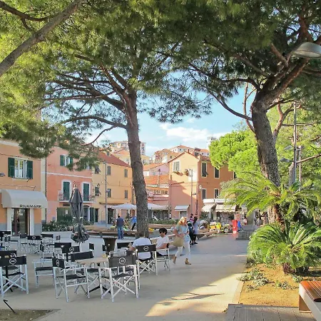 Holiday home Locazione Turistica Casa Quercia *